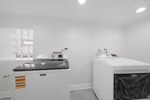 8611 S Aberdeen St, Chicago, IL 60620 - Photo 17