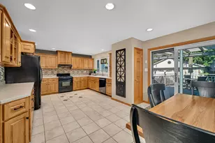 14548 Knox Ave, Midlothian, IL 60445 - Photo 7