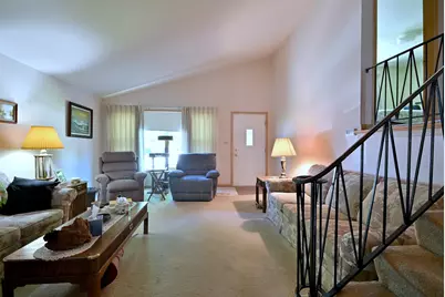 8925 S 49th Court, Oak Lawn, IL 60453 - Photo 7