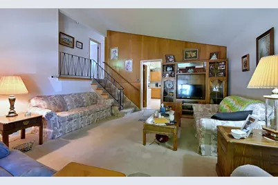8925 S 49th Court, Oak Lawn, IL 60453 - Photo 5