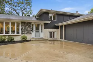 1314 Grandview Dr, New Lenox, IL 60451 - Photo 3