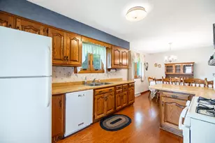 835 Scott Dr, Elgin, IL 60123 - Photo 11