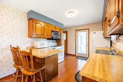 835 Scott Drive, Elgin, IL 60123 - Photo 7