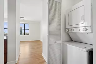 451 W Huron St, Chicago, IL 60654 - Photo 17