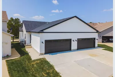 1613 Belclare Road, Normal, IL 61761 - Photo 33