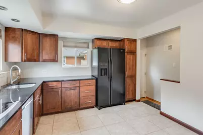 427 E Atwater Avenue, Elmhurst, IL 60126 - Photo 11