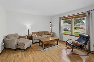 2128 Ivy Ct, Champaign, IL 61821 - Photo 9