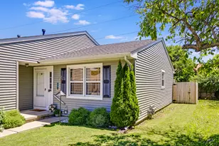 2128 Ivy Ct, Champaign, IL 61821 - Photo 5