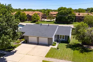 2128 Ivy Ct, Champaign, IL 61821 - Photo 3