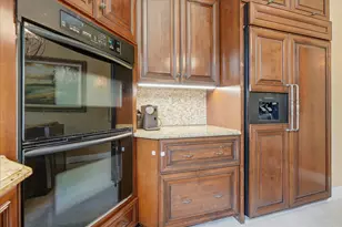 305 W Elm St, Fairbury, IL 61739 - Photo 29