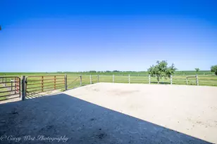 1869 Woodlawn Rd, Steward, IL 60553 - Photo 59