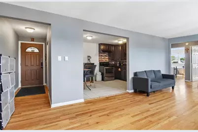 7206 W Wellington Avenue #3D, Chicago, IL 60707 - Photo 3