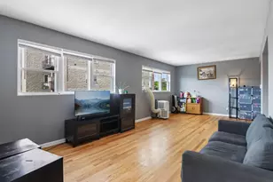 7206 W Wellington Ave, Chicago, IL 60707 - Photo 5
