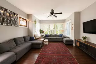 5837 N Washtenaw Ave, Chicago, IL 60659 - Photo 5