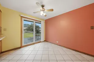 5425 W 83rd Pl, Burbank, IL 60459 - Photo 15