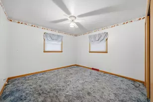 5425 W 83rd Pl, Burbank, IL 60459 - Photo 11