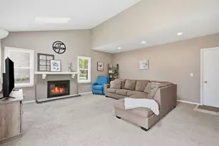 167 Brookwood Ln, Bolingbrook, IL 60440 - Photo 15