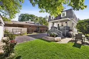 224 N Highland Ave, Elmhurst, IL 60126 - Photo 15