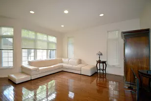 4270 Linden Tree Ln, Glenview, IL 60026 - Photo 9