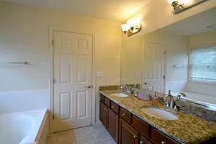 4270 Linden Tree Ln, Glenview, IL 60026 - Photo 23