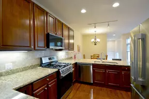 4270 Linden Tree Ln, Glenview, IL 60026 - Photo 11