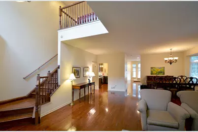 4270 Linden Tree Lane, Glenview, IL 60026 - Photo 15