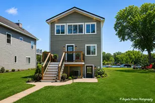 106 Country Club Dr, McHenry, IL 60050 - Photo 3