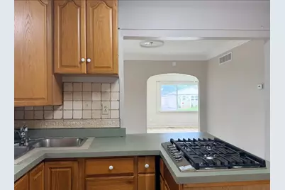 618 E 12th Street, Lockport, IL 60441 - Photo 17