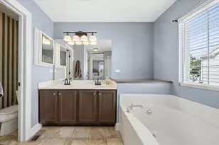131 Wedgeport Cir, Romeoville, IL 60446 - Photo 19