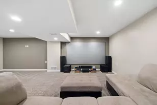 131 Wedgeport Cir, Romeoville, IL 60446 - Photo 27
