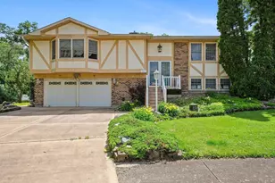 305 Sulgrave Ct, Bolingbrook, IL 60440 - Photo 1