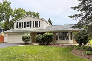 1554 Chickasaw Dr, Naperville, IL 60563 - Photo 1