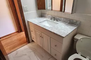 5819 W Higgins Ave, Chicago, IL 60630 - Photo 15