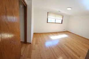 5819 W Higgins Ave, Chicago, IL 60630 - Photo 19