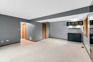 9350 Windsor Pkwy, Tinley Park, IL 60487 - Photo 17