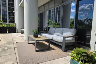 1235 S Prairie Ave, Chicago, IL 60605 - Photo 17