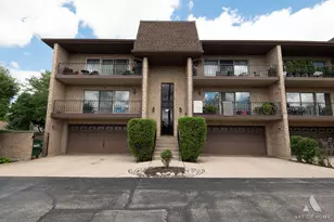 9839 Natoma Ave, Chicago Ridge, IL 60415 - Photo 3