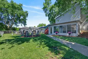 802 Prairie Ave, Bartlett, IL 60103 - Photo 21