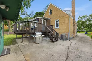 1610 Stockton Ave, Des Plaines, IL 60018 - Photo 25