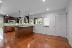 319 Hastings Ave, Highland Park, IL 60035 - Photo 9