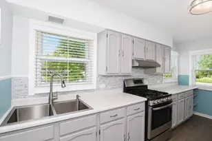 832 N Prater Ave, Melrose Park, IL 60164 - Photo 7