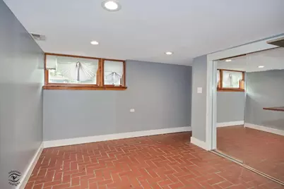 [Address not provided], Worth, IL 60482 - Photo 19