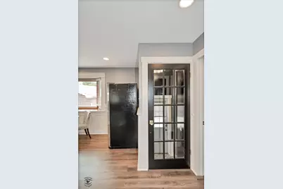 [Address not provided], Worth, IL 60482 - Photo 9