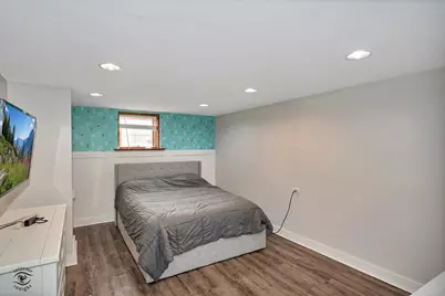 [Address not provided], Worth, IL 60482 - Photo 21