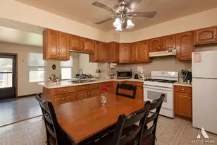 11220 S Langley Ave, Chicago, IL 60628 - Photo 7