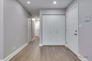 1257 Rosewood Ct, Schaumburg, IL 60193 - Photo 3