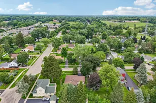 109 Weaver Dr, Cary, IL 60013 - Photo 35