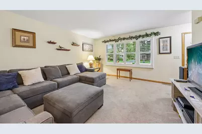 109 Weaver Drive, Cary, IL 60013 - Photo 3