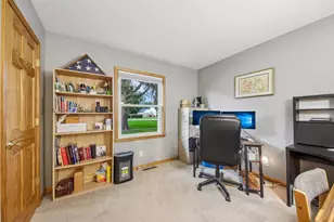 109 Weaver Dr, Cary, IL 60013 - Photo 17