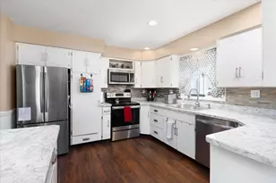 205 W Dakota St, Spring Valley, IL 61362 - Photo 9